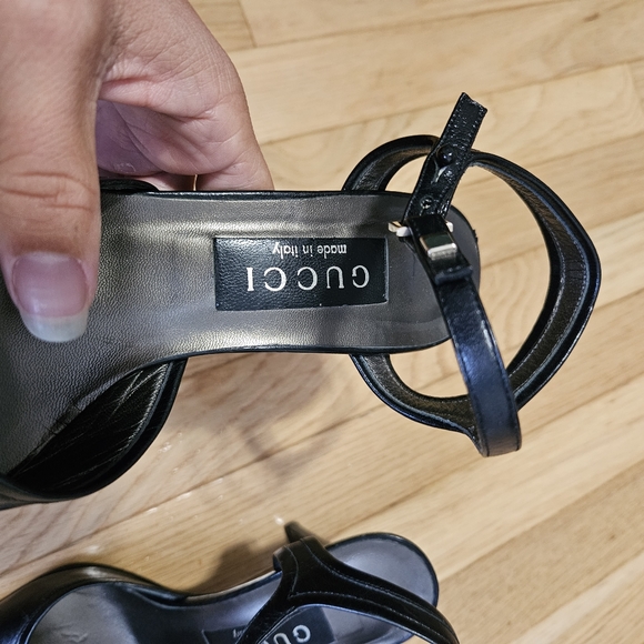 Authentic Gucci Black Leather Ankle Strap Heels - Picture 6 of 15